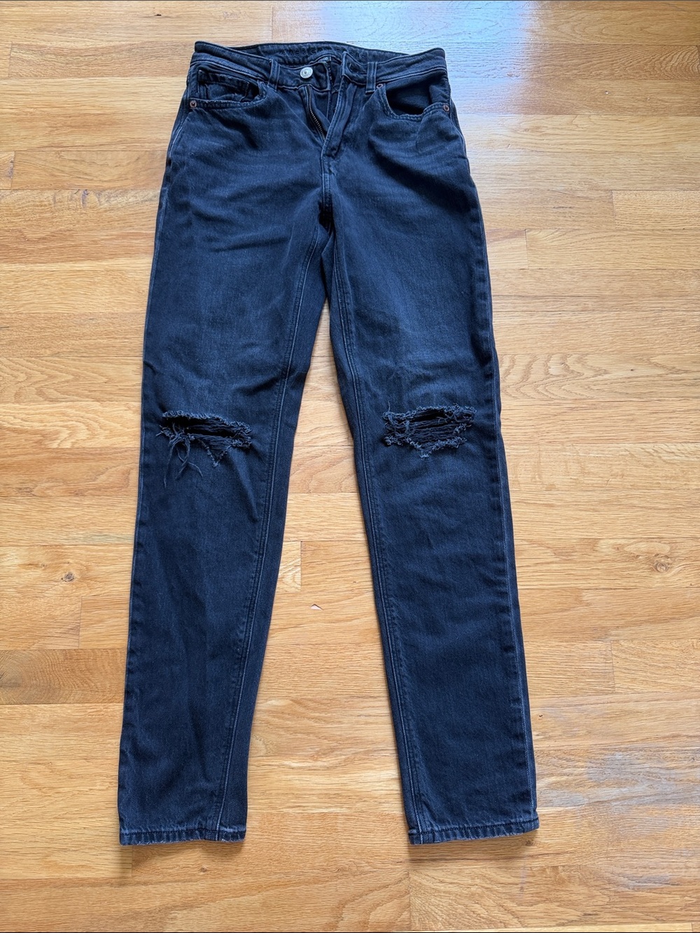 American Eagle Outfitters Black Distressed Skinny Jeans
